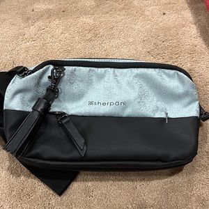 Sherpani | fannypack / crossbody